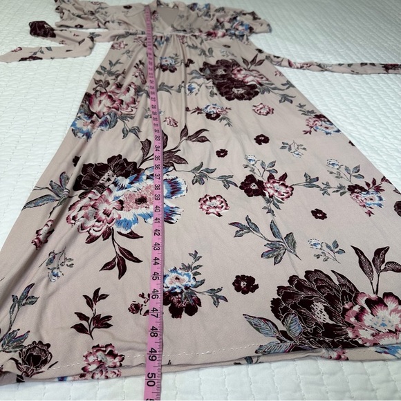 Jessica Simpson Maternity Blouson Cream and Burgundy Floral Dress - Picture 4 of 14